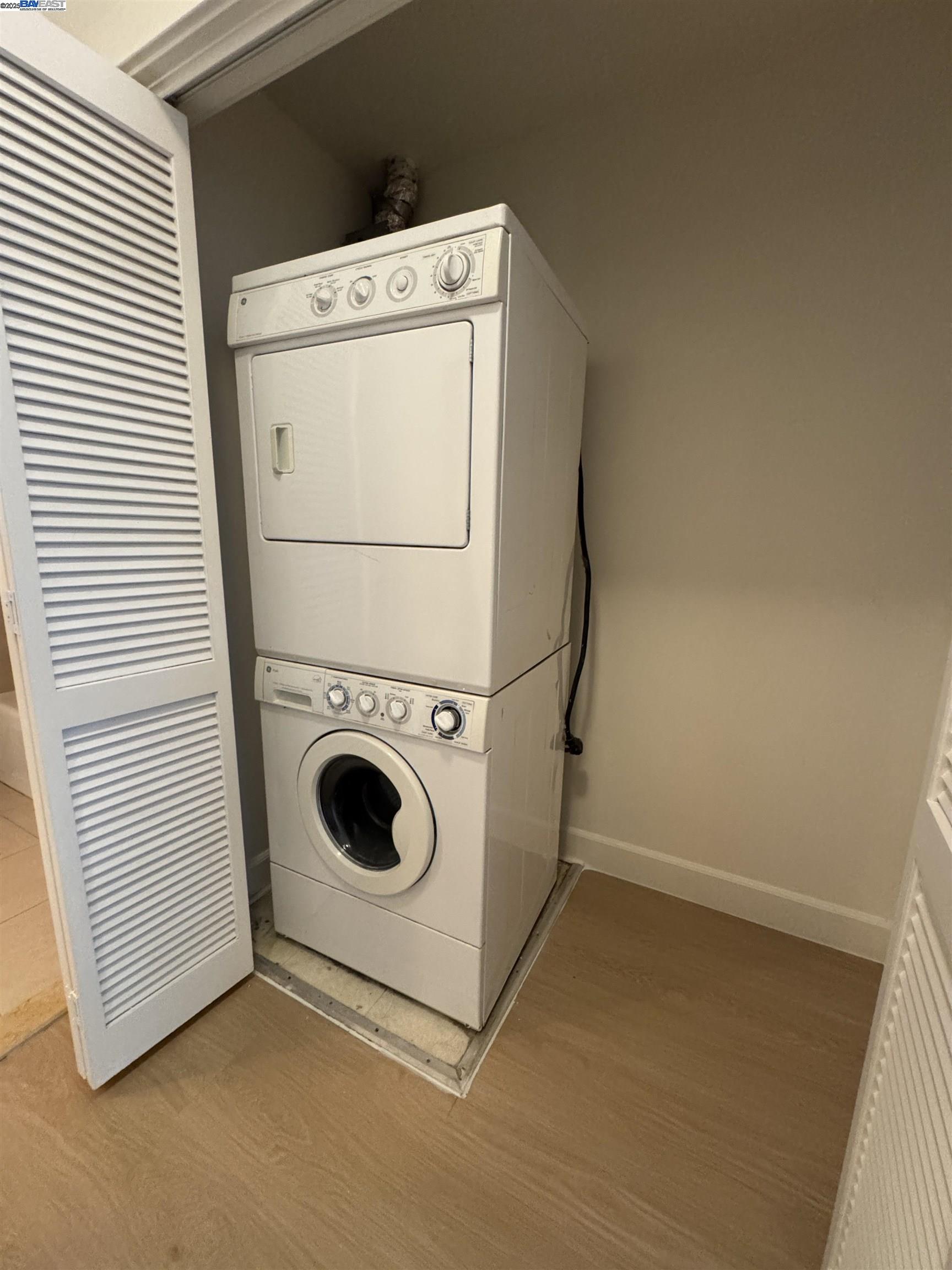 585 9th Street, Unit 422 Oakland, CA 94607 - Photo 13 of 22