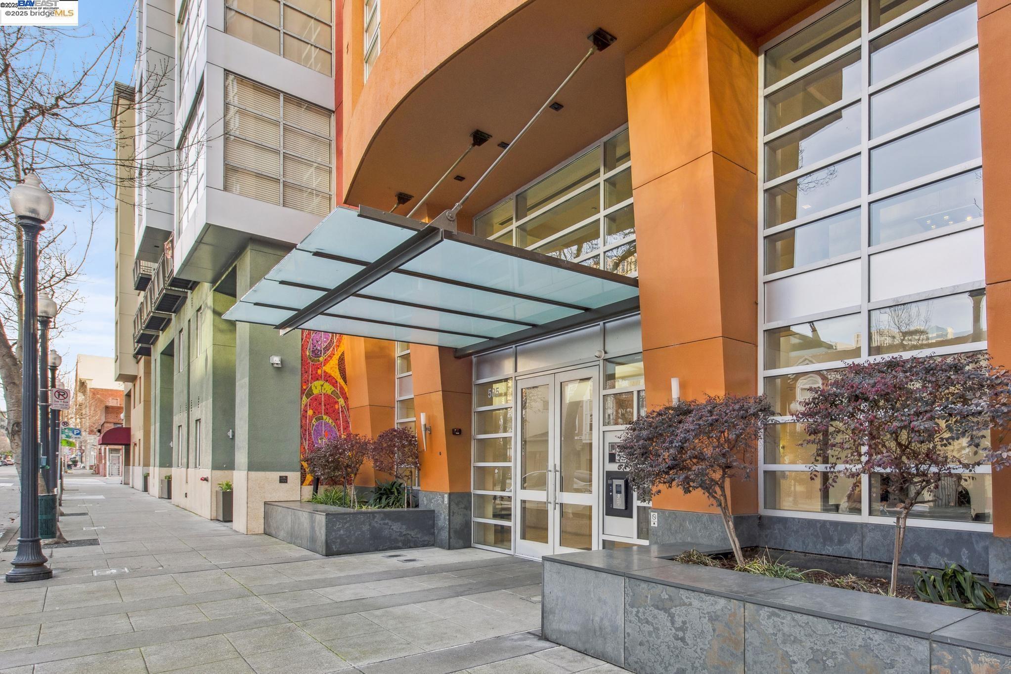 585 9th Street, Unit 422 Oakland, CA 94607 - Photo 2 of 22