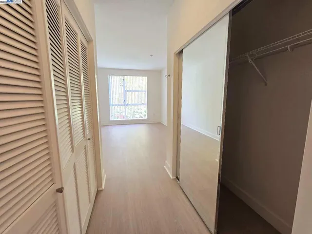 $385,000 | 585 9th Street, Unit 422, Oakland, CA 94607