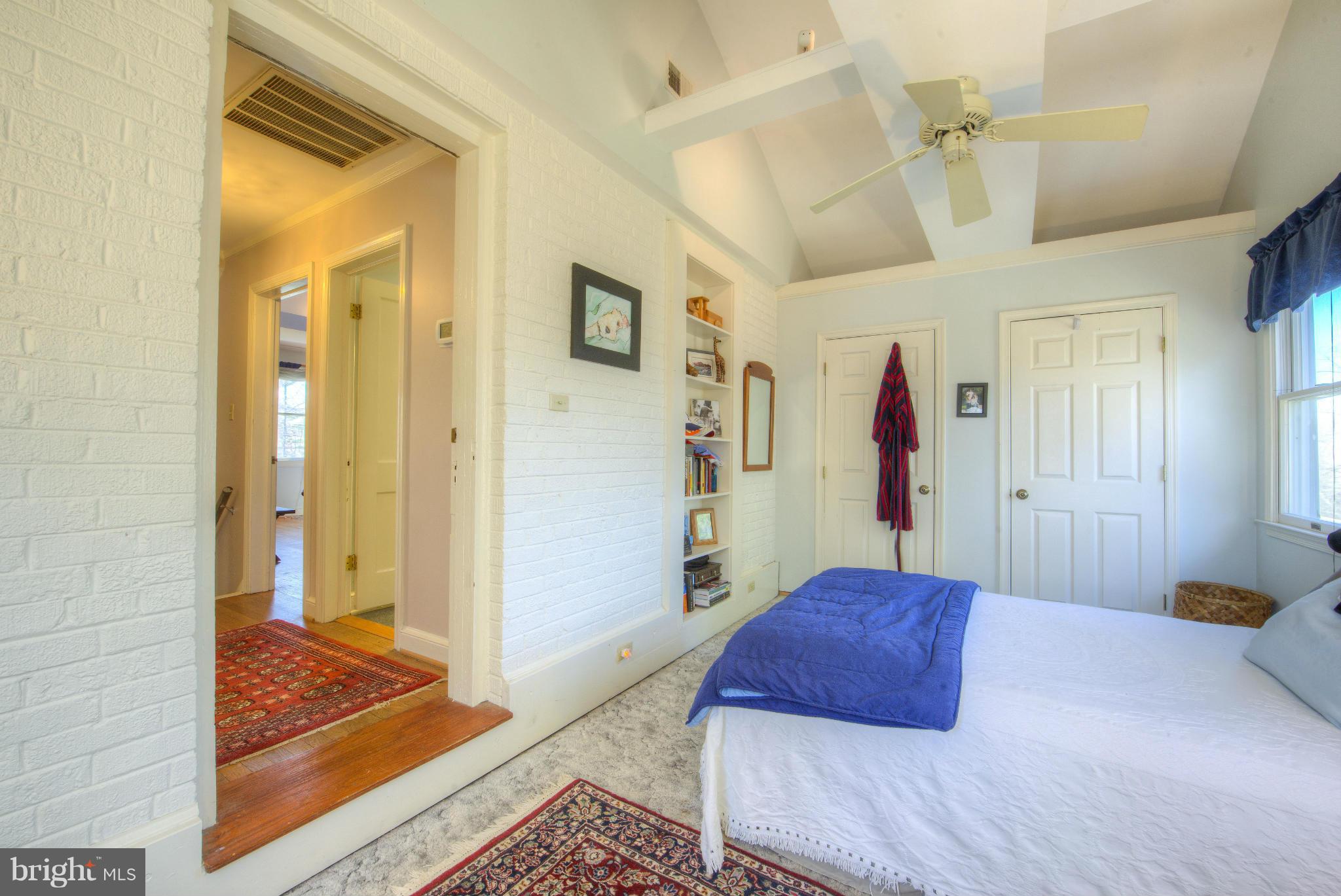2047 Hunter Mill Road Vienna, VA 22181 - Photo 25 of 30 Bedroom