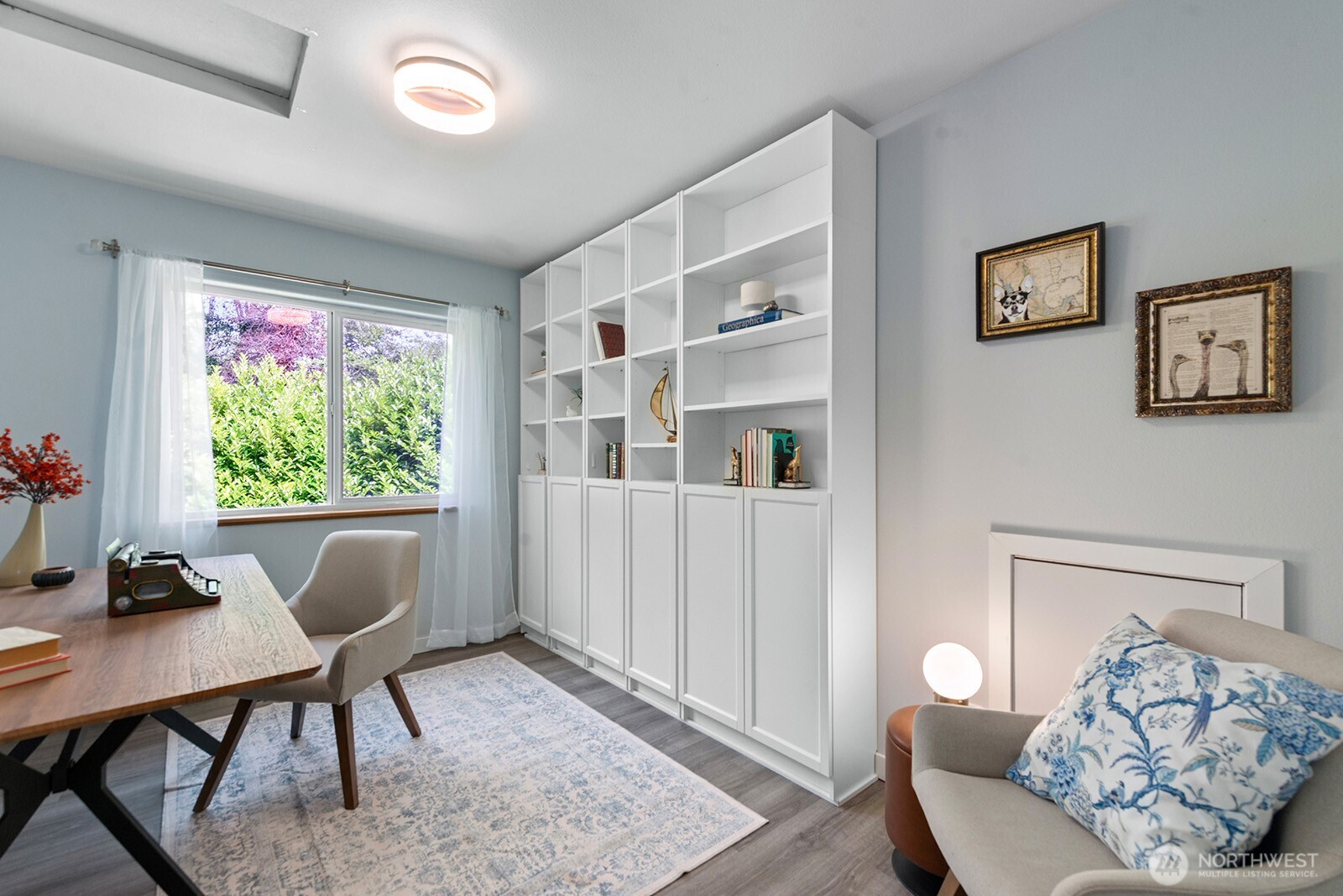 23835 Dockton Road Southwest Vashon, WA 98070 - Photo 18 of 38 a workspace with furniture and a window