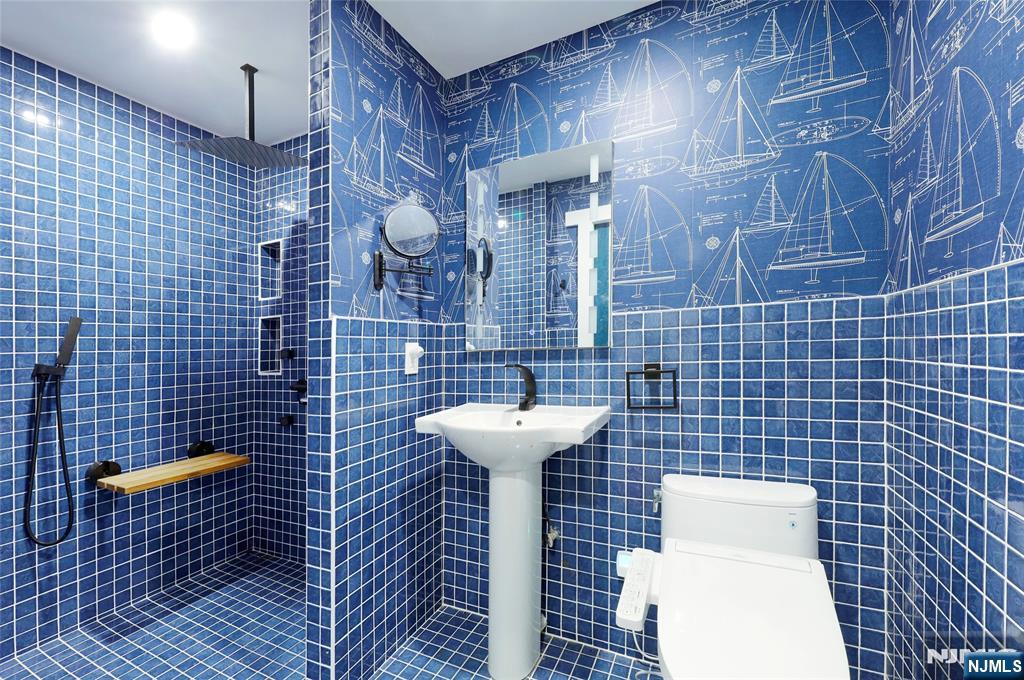 2200 North Central Road, Unit 10J Fort Lee, NJ 07024 - Photo 19 of 26