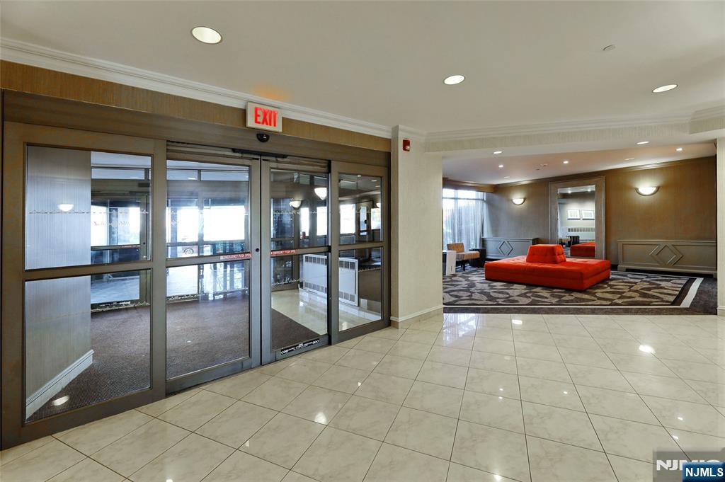 2200 North Central Road, Unit 10J Fort Lee, NJ 07024 - Photo 3 of 26