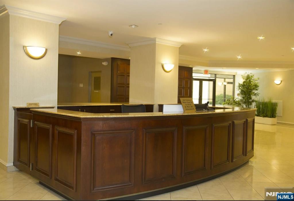 2200 North Central Road, Unit 10J Fort Lee, NJ 07024 - Photo 5 of 26