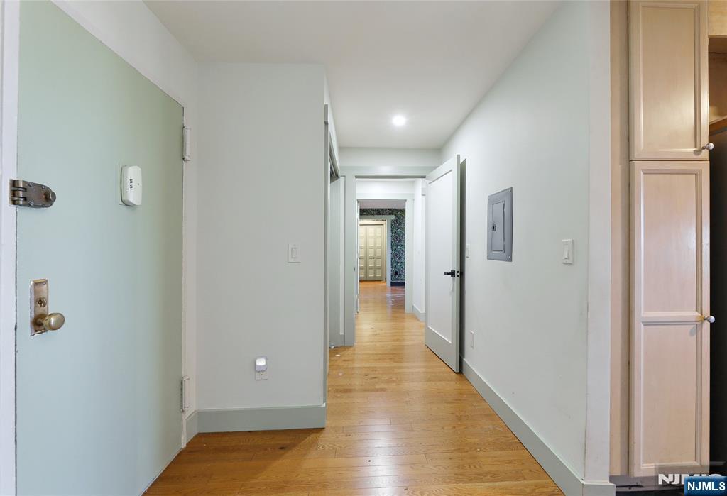 2200 North Central Road, Unit 10J Fort Lee, NJ 07024 - Photo 6 of 26