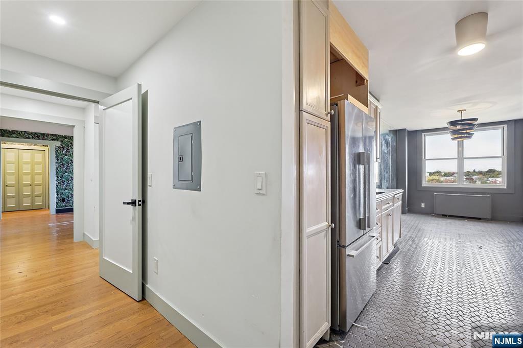 2200 North Central Road, Unit 10J Fort Lee, NJ 07024 - Photo 7 of 26