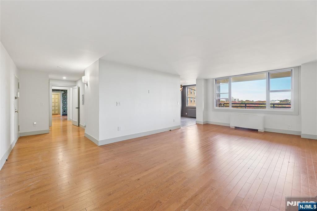 2200 North Central Road, Unit 10J Fort Lee, NJ 07024 - Photo 8 of 26