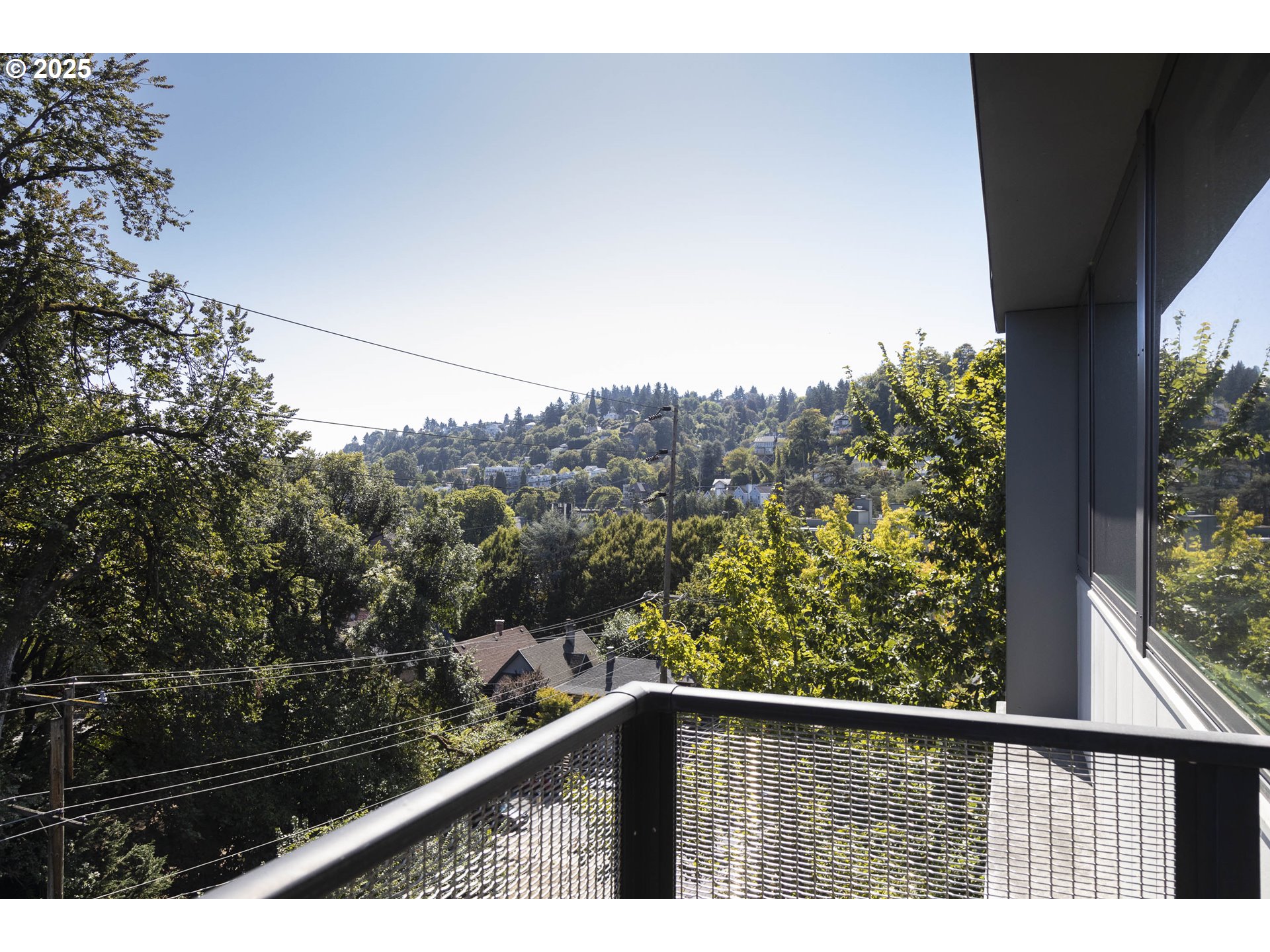 2020 Southwest Main Street, Unit 705 Portland, OR 97205 - Photo 8 of 41 Gallery Image 8