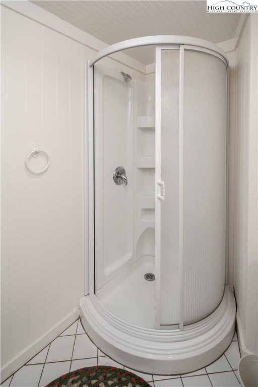 271 Pinnacle Avenue Blowing Rock, NC 28605 - Photo 38 of 43 a bathroom with a shower