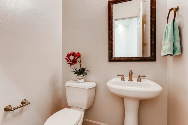 $4,900 | 15865 West Vernon Avenue, Goodyear, AZ 85395