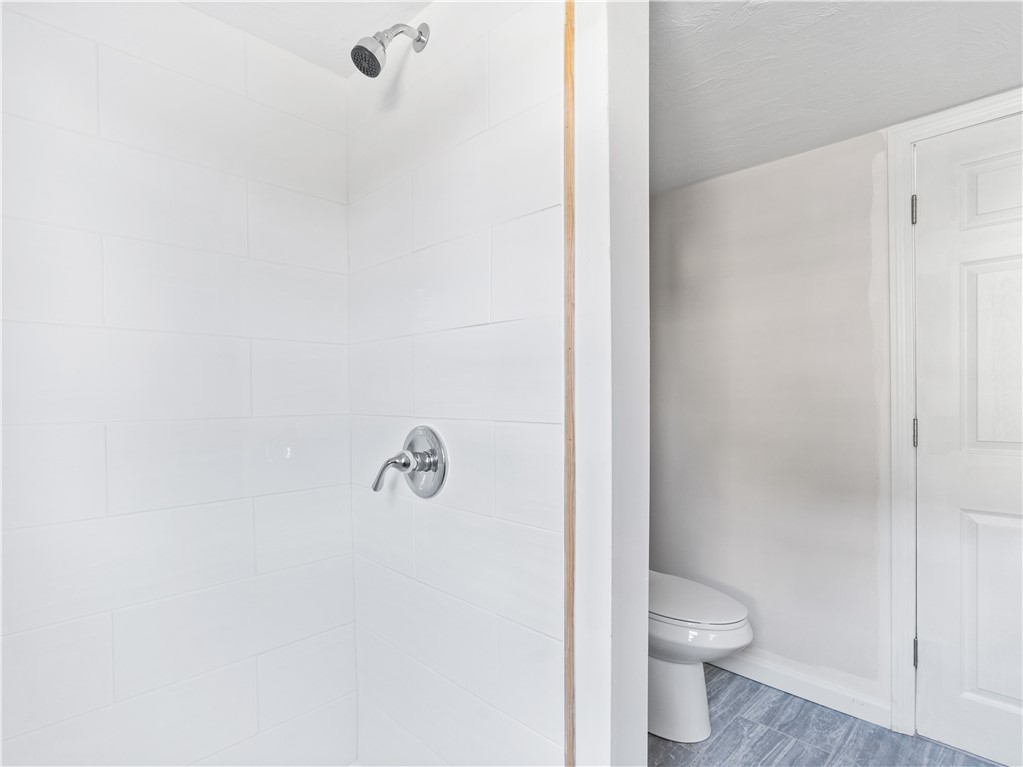 63 Vernon Street Warren, RI 02885 - Photo 12 of 24 Gallery Image 12