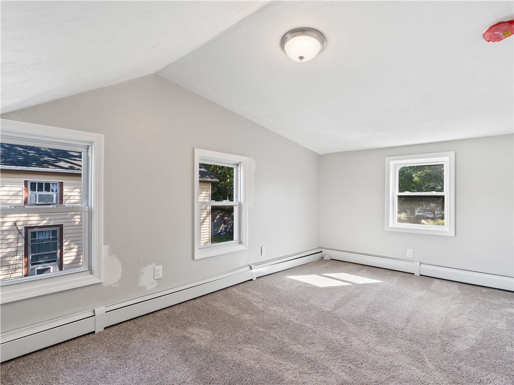 63 Vernon Street Warren, RI 02885 - Photo 17 of 24 Gallery Image 17
