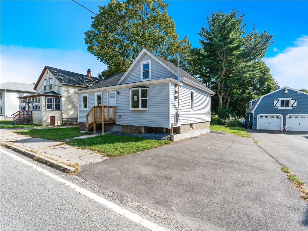 63 Vernon Street Warren, RI 02885 - Photo 24 of 24 Gallery Image 24