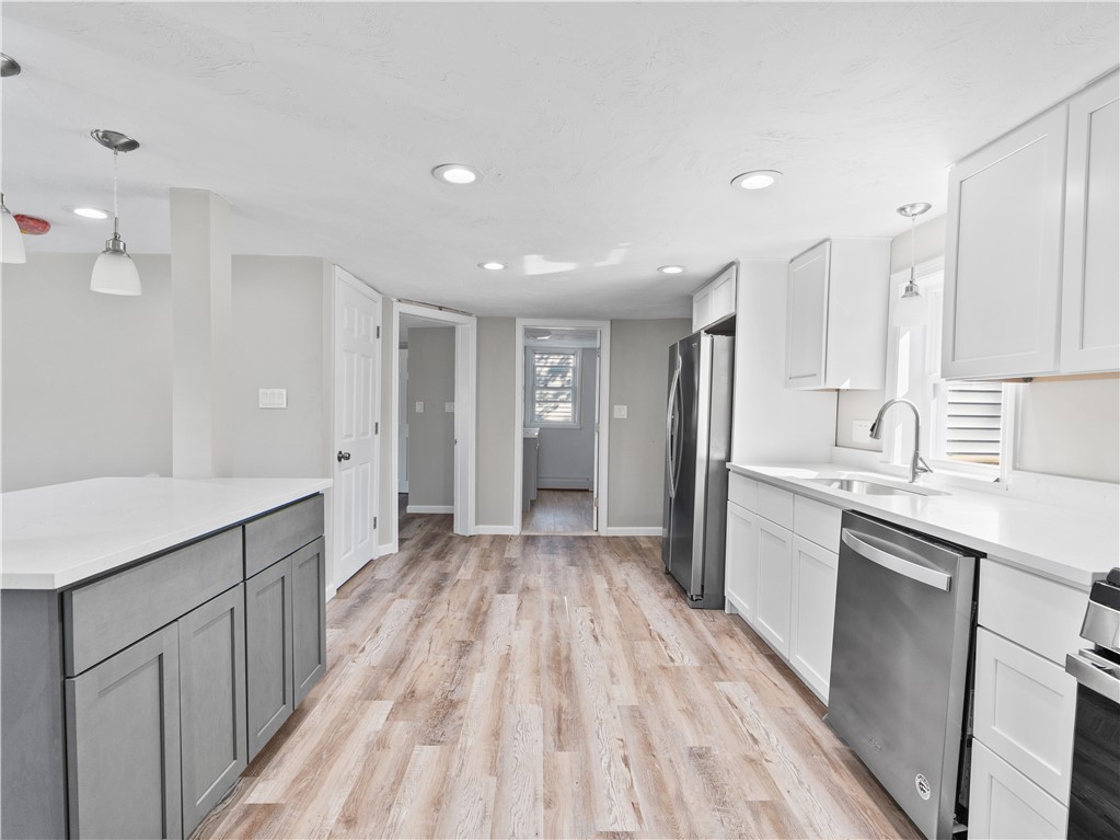 63 Vernon Street Warren, RI 02885 - Photo 3 of 24 Gallery Image 3