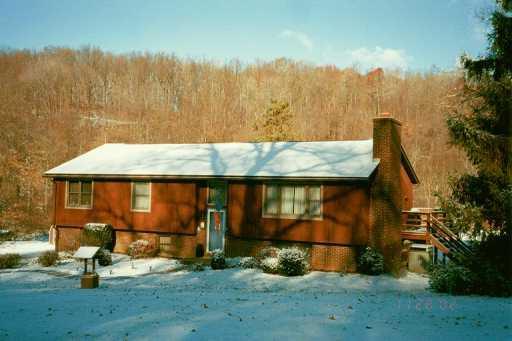 381 West Cruikshank Road Valencia, PA 16059 - Photo 2 of 6