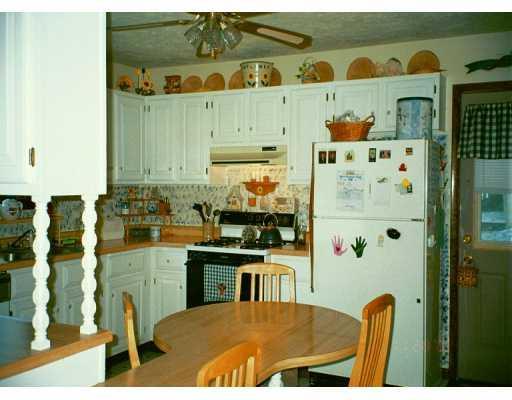 381 West Cruikshank Road Valencia, PA 16059 - Photo 3 of 6