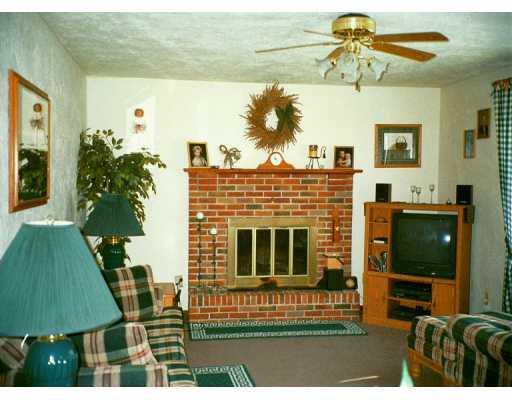 381 West Cruikshank Road Valencia, PA 16059 - Photo 4 of 6