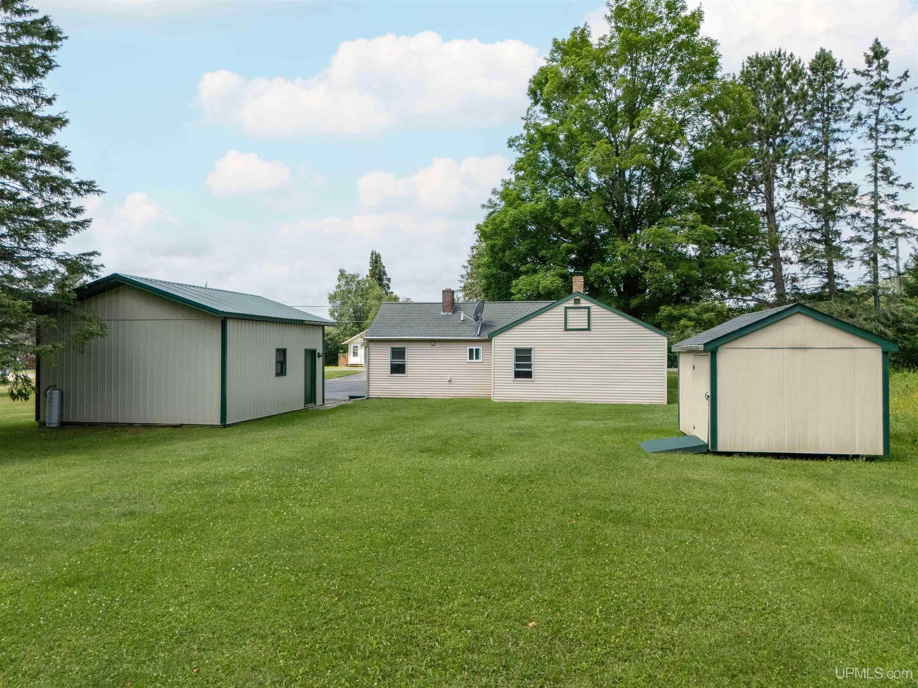 114 Reiman Road Iron River, MI 49935 - Photo 17 of 20