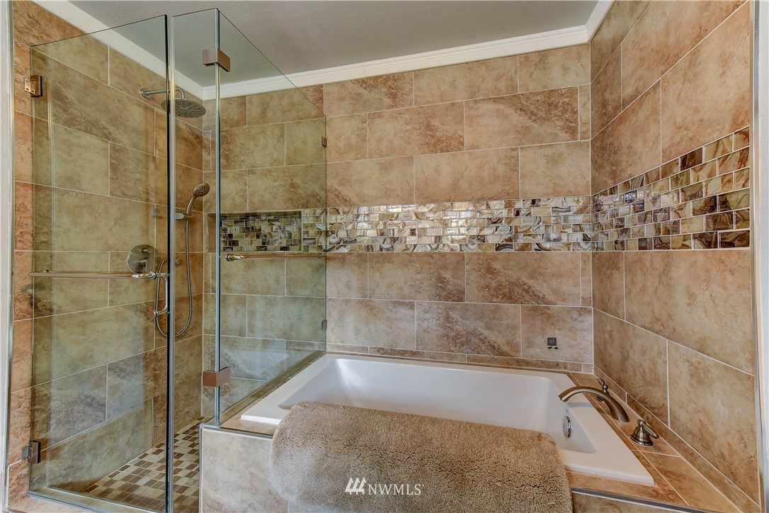 14155 Corbridge Road Southeast Monroe, WA 98272 - Photo 19 of 31 a bathroom with a shower