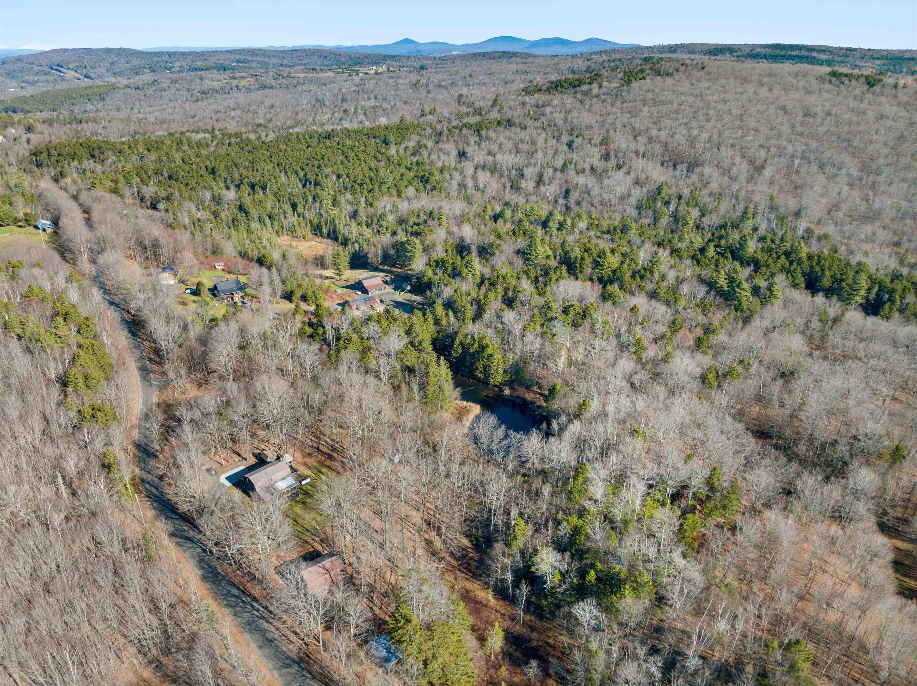 379 Frost Road Northfield, VT 05663 - Photo 5 of 58