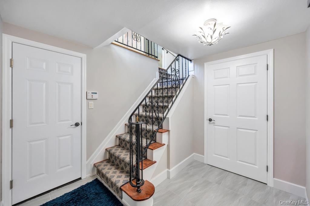 10 South Lot Road Smithtown, NY 11787 - Photo 29 of 50