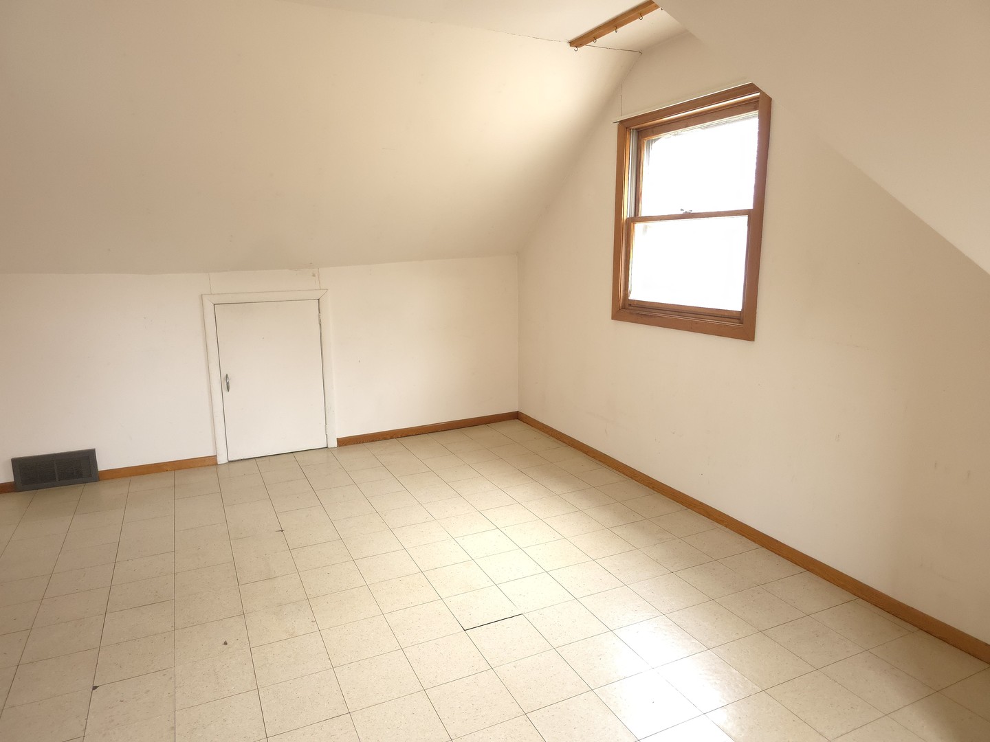 1021 173rd Street Hazel Crest, IL 60429 - Photo 15 of 24 an empty room with a window