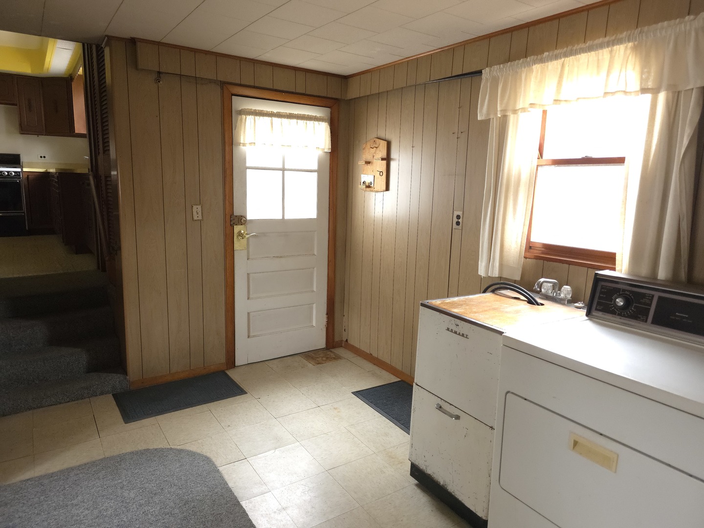1021 173rd Street Hazel Crest, IL 60429 - Photo 5 of 24 a room with a sink and a mirror