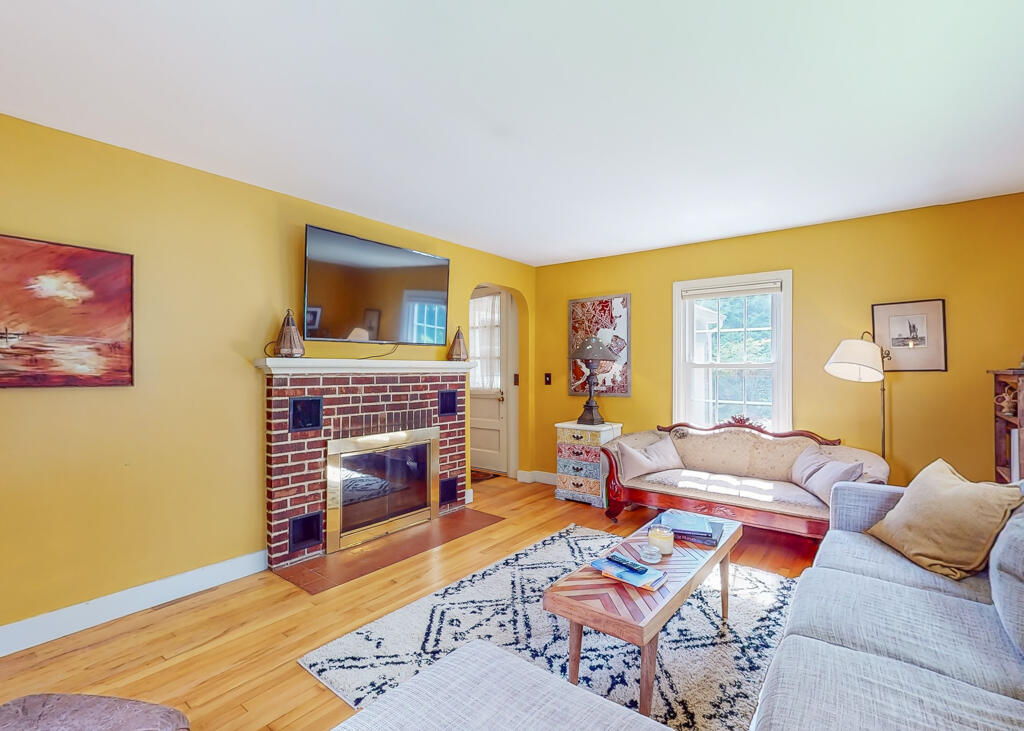 27 Raymond Road Portland, ME 04102 - Photo 6 of 28 27RaymondRd-Portland-17