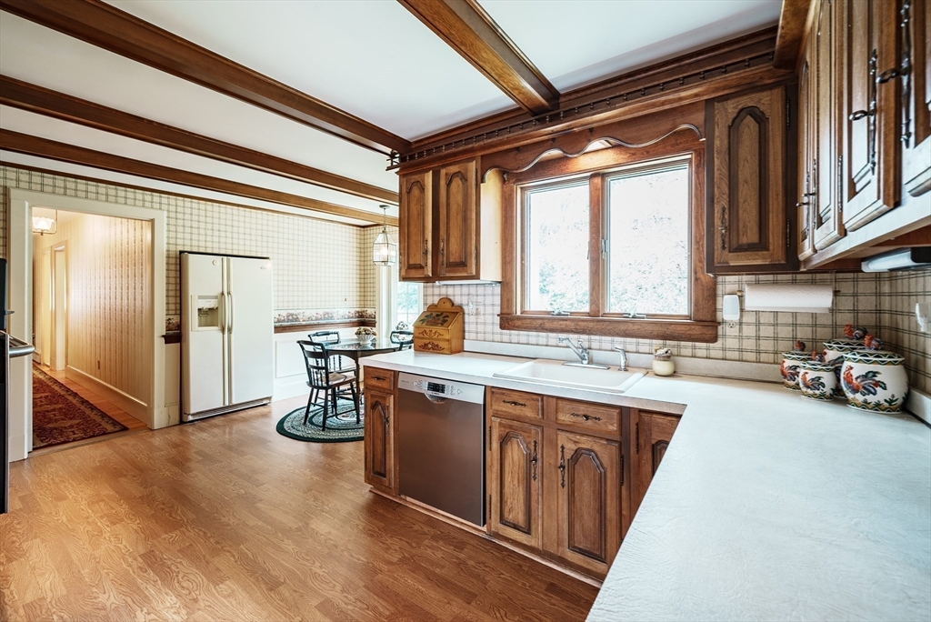 36 Red Ledge Road South Hadley, MA 01075 - Photo 6 of 41 Gallery Image 6