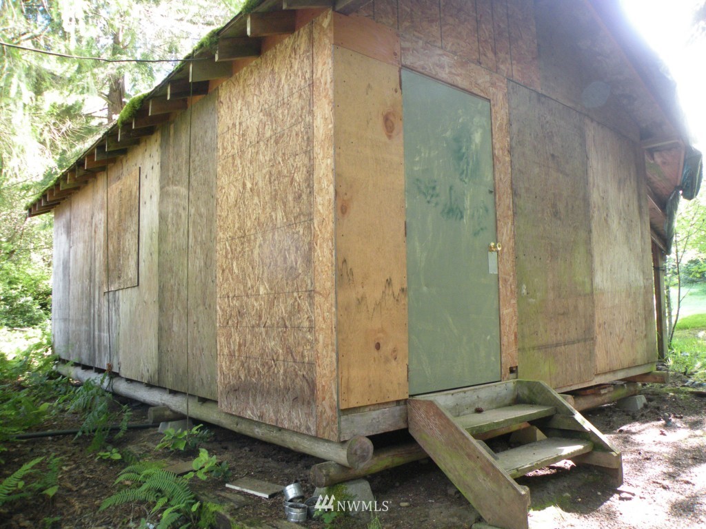 8792 Southeast Overaa Road Port Orchard, WA 98367 - Photo 17 of 18 Gallery Image 17