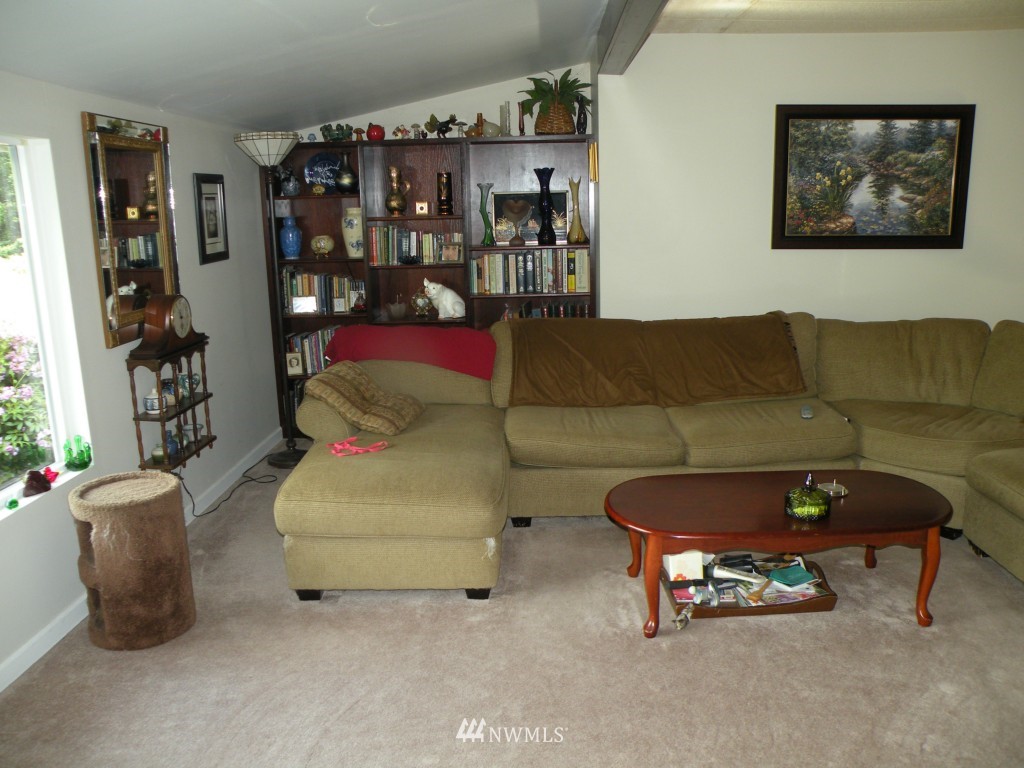 8792 Southeast Overaa Road Port Orchard, WA 98367 - Photo 10 of 18 Gallery Image 10