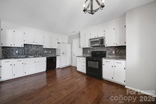 $1,900 | 13811 Dansington Court, Pineville, NC 28134