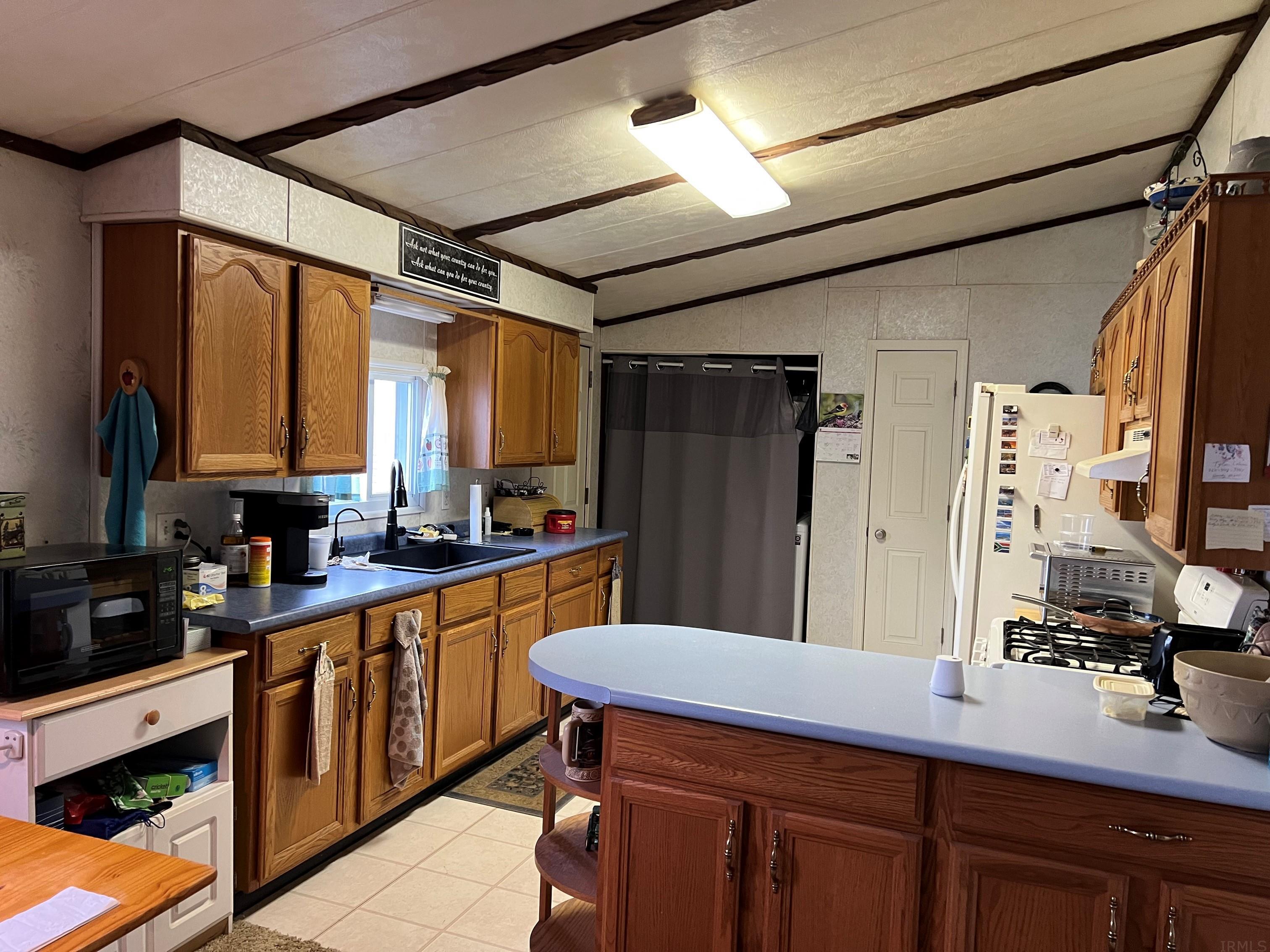 3328 West Yoder Road Yoder, IN 46798 - Photo 8 of 11