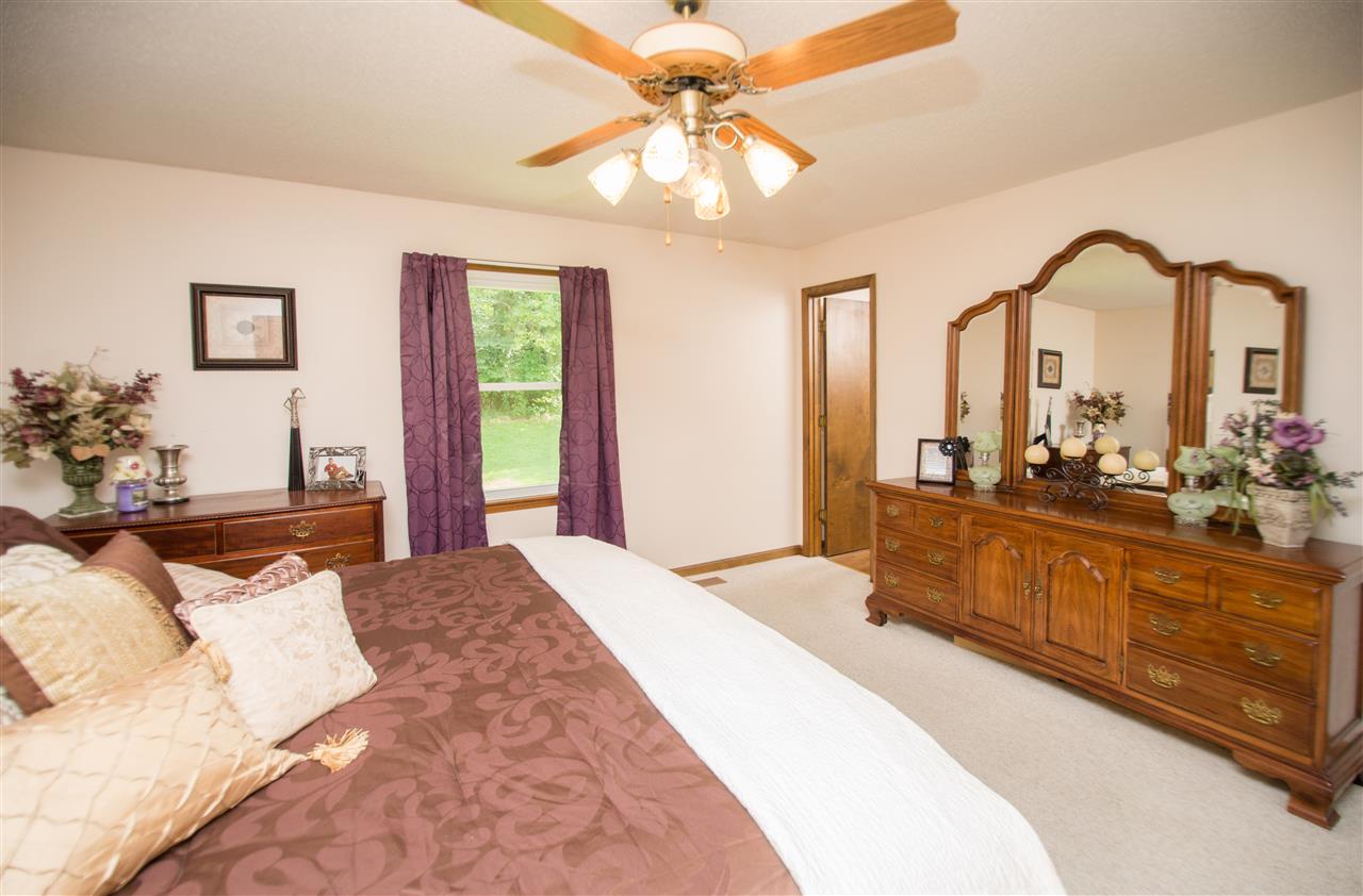 1200 Russell Road Chandler, IN 47610 - Photo 16 of 30