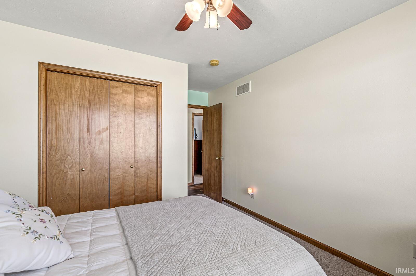 30336 Wyndtree Boulevard Elkhart, IN 46516 - Photo 19 of 31