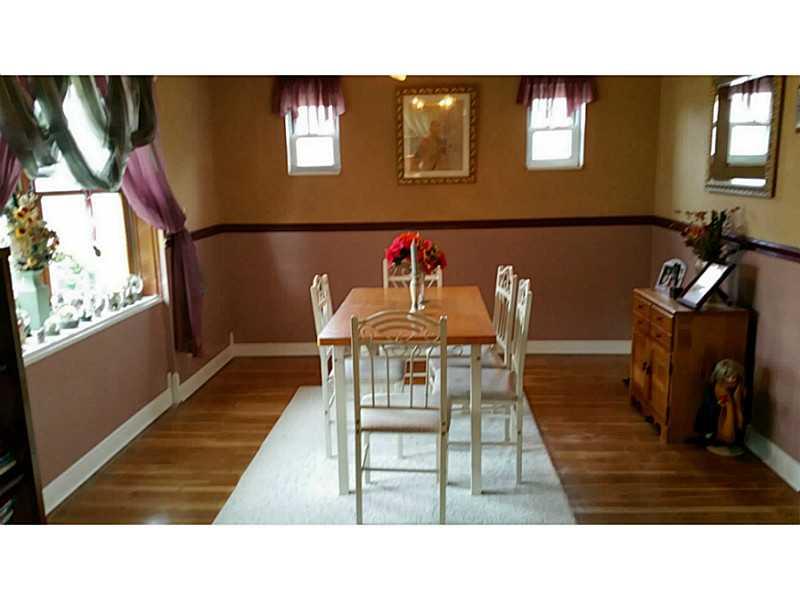 618 Greenlee Road Whitehall, PA 15227 - Photo 8 of 25 Dining Room.