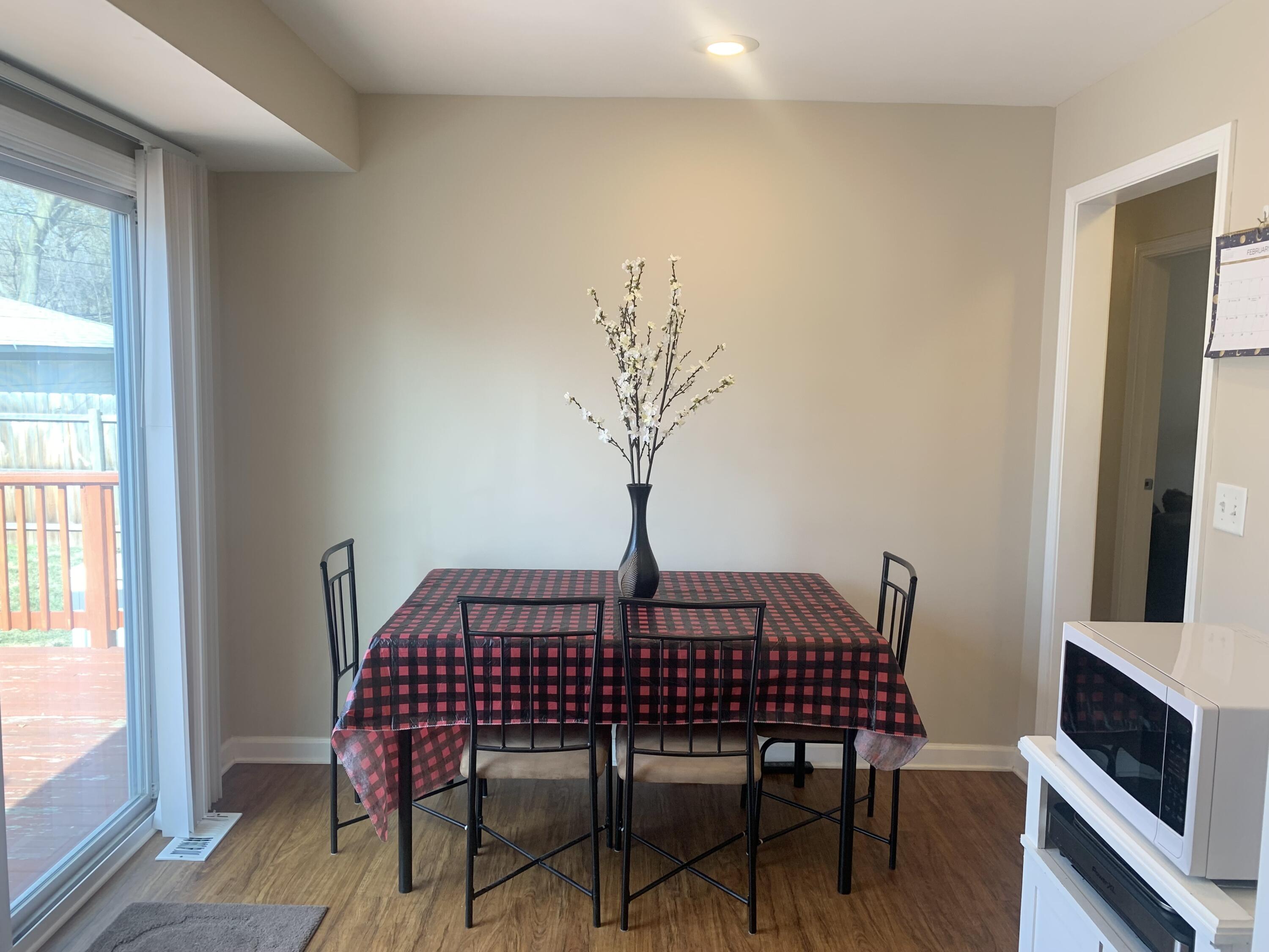 9823 Merriman Road Livonia, MI 48150 - Photo 12 of 28 IMG_4105