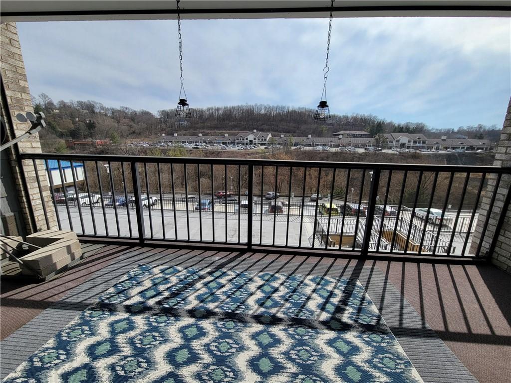 2120 Greentree Road, Unit 100E Pittsburgh, PA 15220 - Photo 18 of 25 a view of a roof