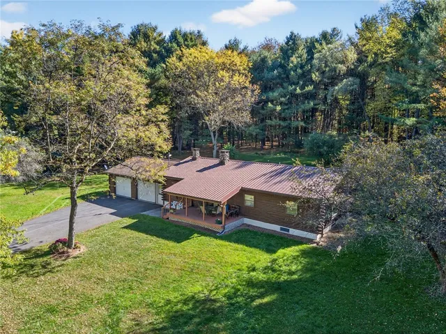 $299,900 | 297 Creek Road, Lansing, NY 13073