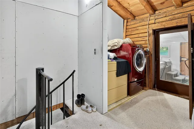 $299,900 | 297 Creek Road, Lansing, NY 13073