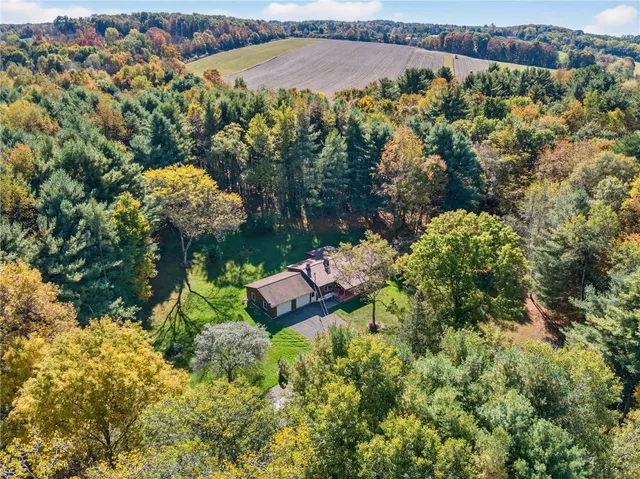 $299,900 | 297 Creek Road, Lansing, NY 13073