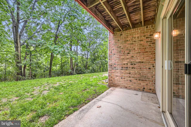 $159,000 | 1302 Sugarwood Circle, Unit 102, Essex, MD 21221