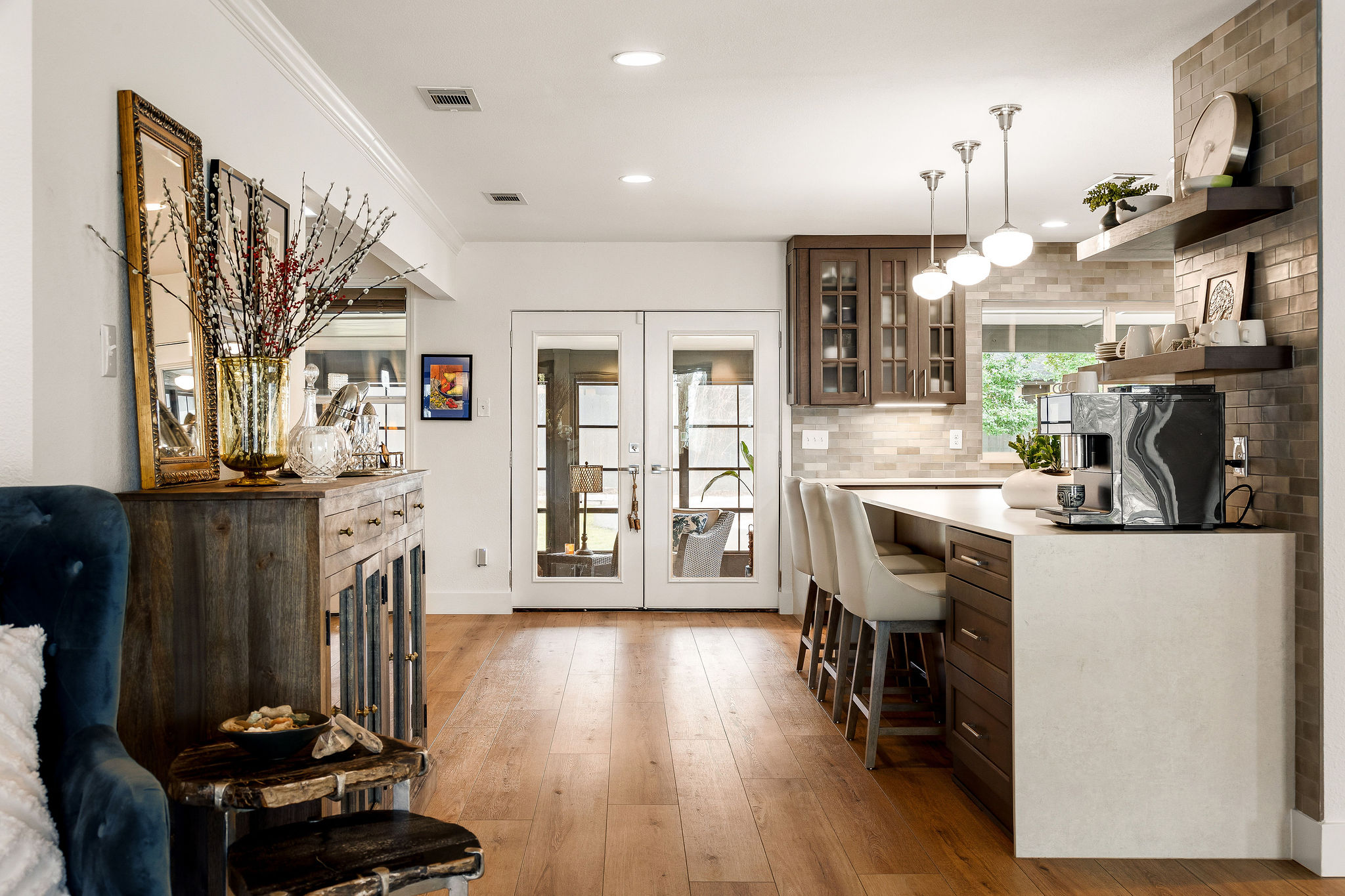 2505 Side Cove Austin, TX 78704 - Photo 12 of 40 View into kitchen area and dining room