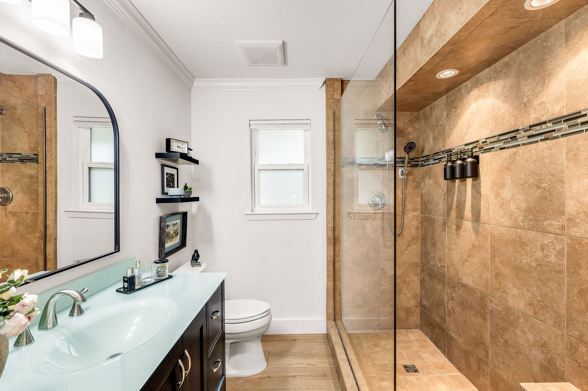 2505 Side Cove Austin, TX 78704 - Photo 23 of 40 Primary bathroom