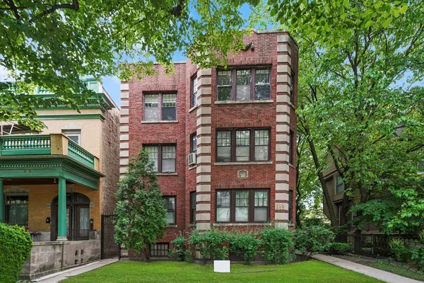 $1,495 | 820 Reba Place, Unit 2S, Evanston, IL 60202