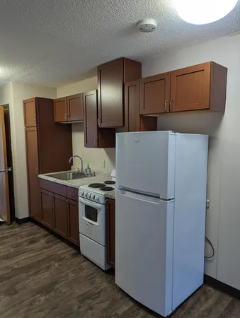 $650 | 200 South 4th Street, Unit 21, Marshall, MN 56258