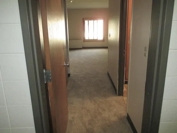$650 | 200 South 4th Street, Unit 21, Marshall, MN 56258