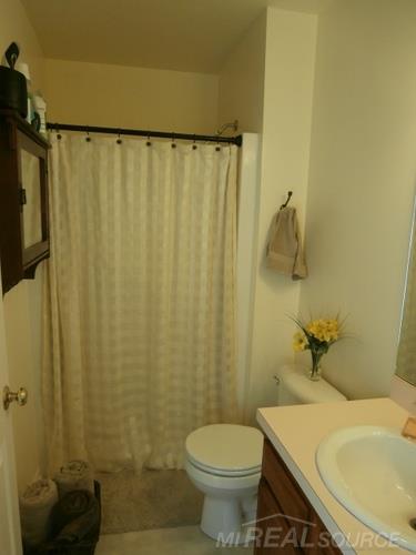 7711 Grove Ridge Road Owosso, MI 48867 - Photo 14 of 26 31254864-13.JPG