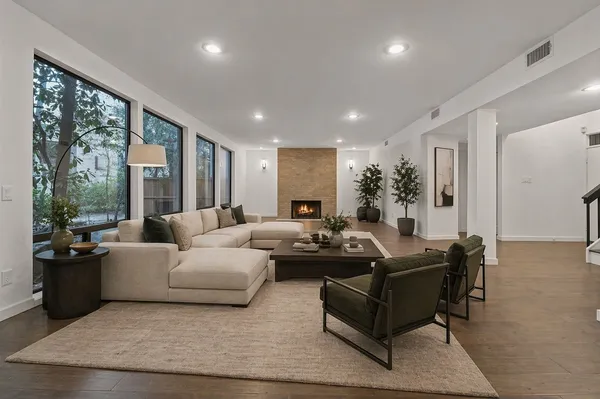 $699,000 | 9043 Briar Forest Drive, Houston, TX 77024