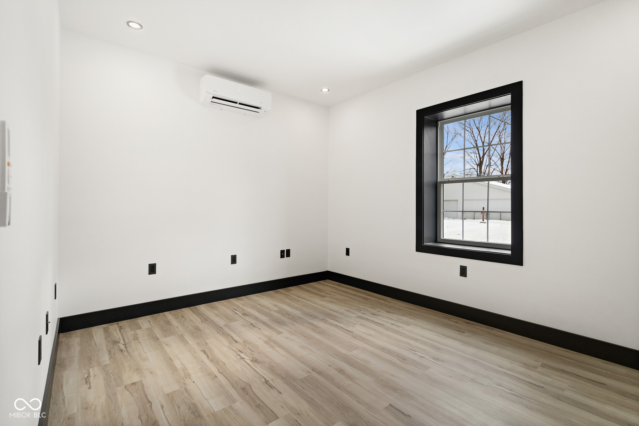 1013 14th Street Columbus, IN 47201 - Photo 16 of 25